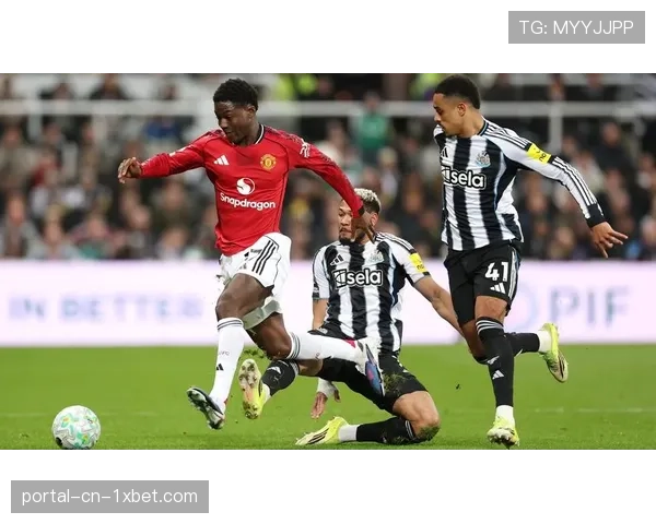 战术复盘：纽卡斯尔如何利用定位球战术两次攻破曼联球门